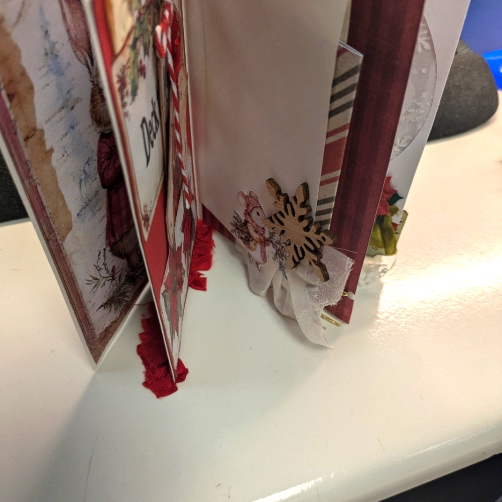Mini scrapbook - Picture 2 of 6